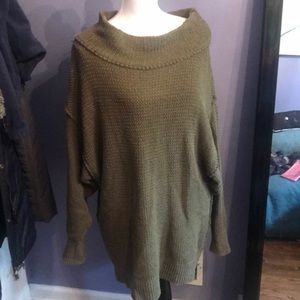 Small Free People green long sweater